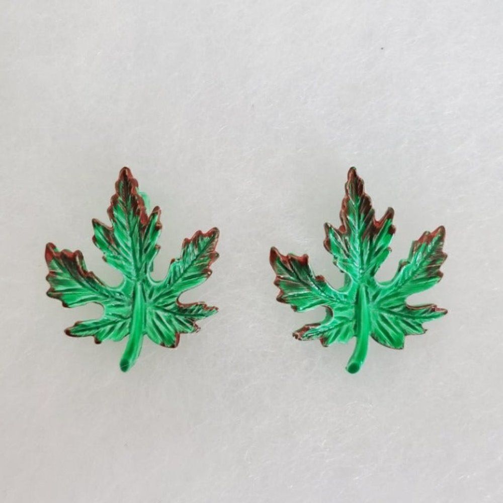 Vtg Gerrys Maple Leaf Leaves Fall Autumn Green Red Brown Enamel Scatter Pin Pair